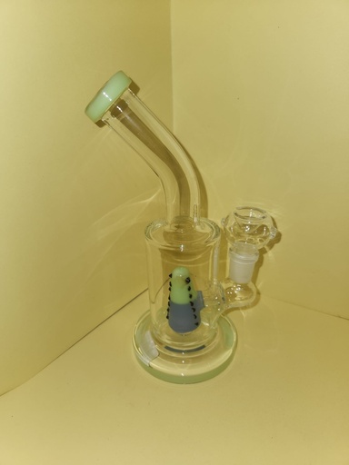 [INTREF00013] 2 COLORED PYRAMID WATER PIPE (27302488)